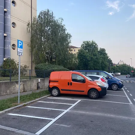 Relax & Comfort Redona 8 Oasis Near Centre Апартаменти *