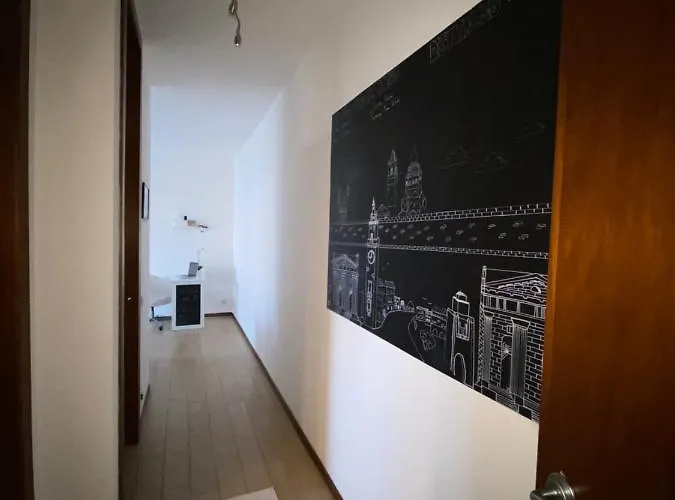 Апартаменти Relax & Comfort Redona 8 Oasis Near Centre