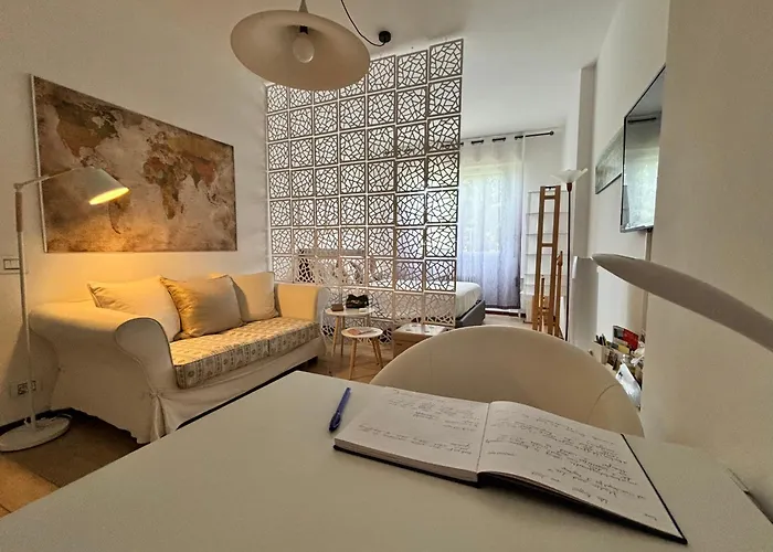 Relax & Comfort Redona 8 Oasis Near Centre