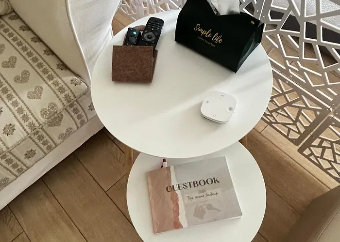 Relax & Comfort Redona 8 Oasis Near Centre