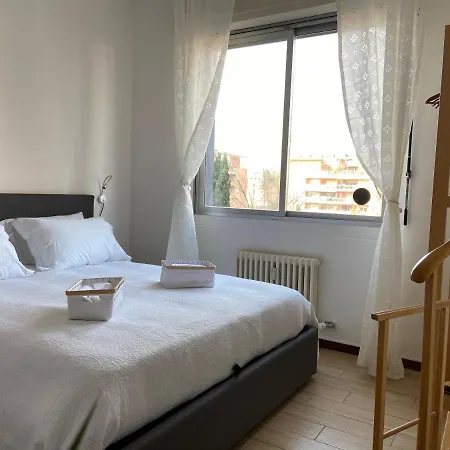 Relax & Comfort Redona 8 Oasis Near Centre